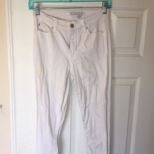 WHITE SKINNY JEANS CELEBRITY PINK! GOOD DEAL!